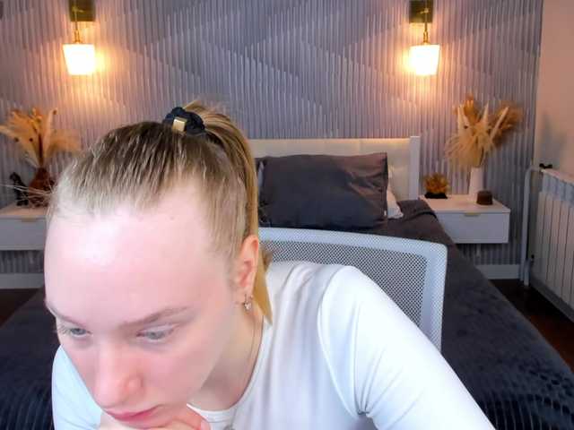 Dara-Lexx's BongaCams show and profile