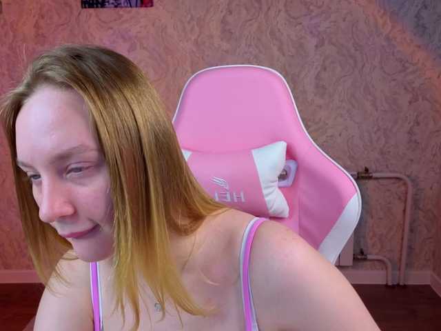 Dara-Lexx's BongaCams show and profile