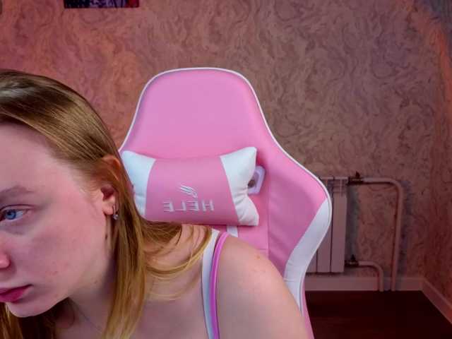 Dara-Lexx's BongaCams show and profile