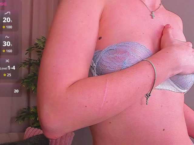 RinaKlark's BongaCams show and profile