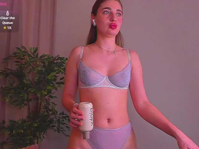 RinaKlark's BongaCams show and profile