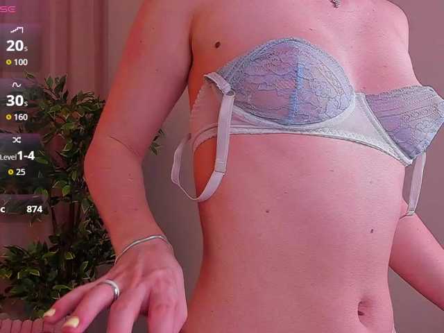 RinaKlark's BongaCams show and profile