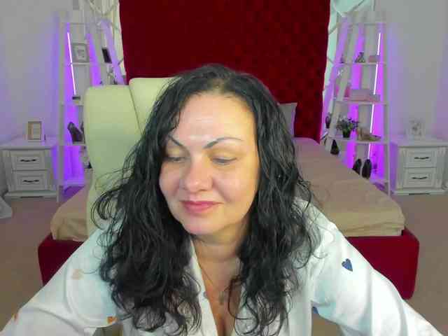 IrissMoon Live Webcam on BongaCams