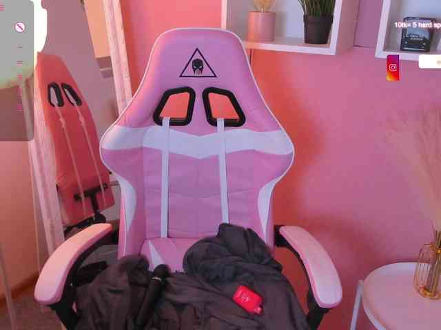 MissDilara Live Webcam on BongaCams