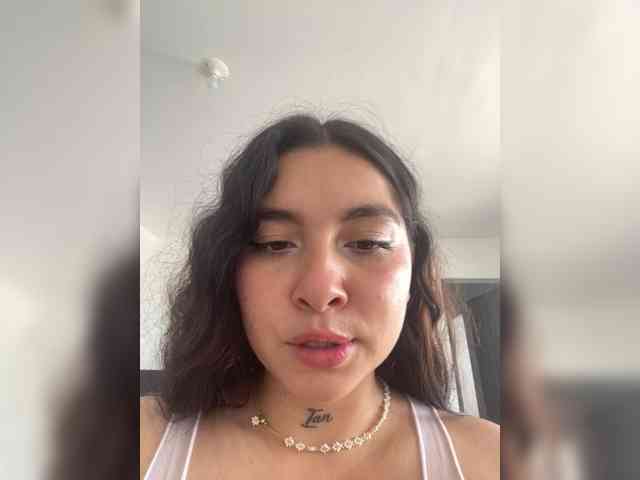 Naughtyunknown webcam