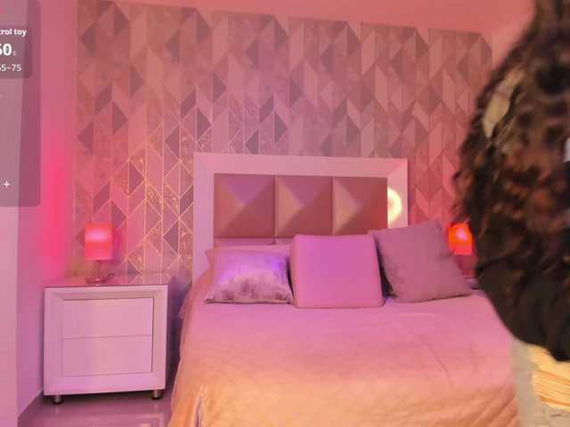 RachelMiller's BongaCams show and profile