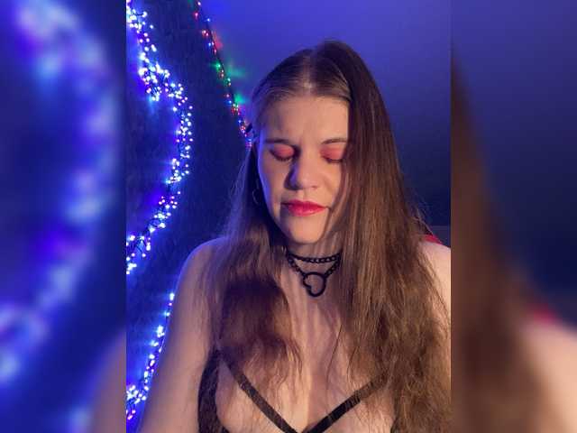 NightSiren's BongaCams show and profile