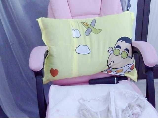 Pussy-Horny69's BongaCams show and profile