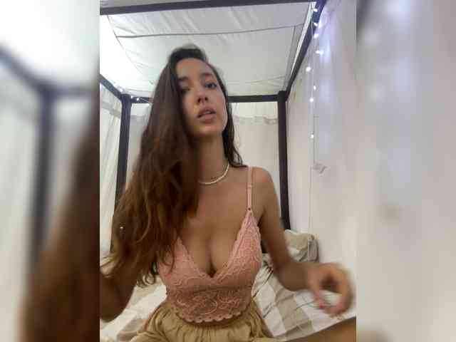 SelenaGoddessQuilla webcam