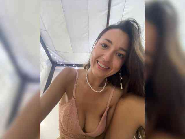 SelenaGoddessQuilla webcam