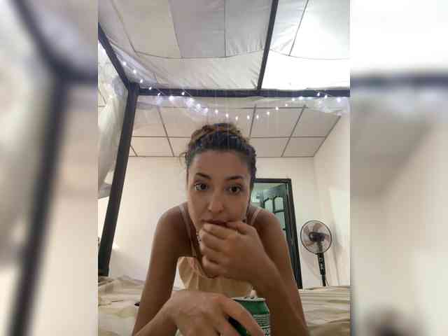 SelenaGoddessQuilla webcam