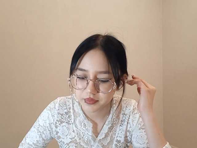 MyrleHenggeler's BongaCams show and profile