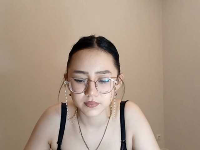 MyrleHenggeler's BongaCams show and profile