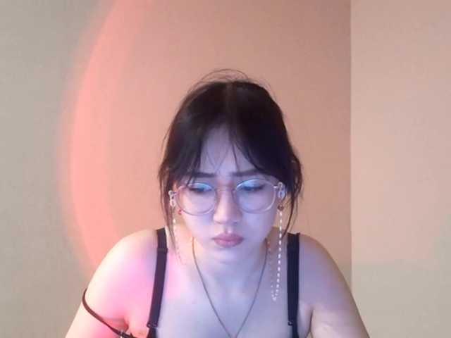 MyrleHenggeler's BongaCams show and profile