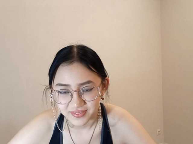 MyrleHenggeler's BongaCams show and profile