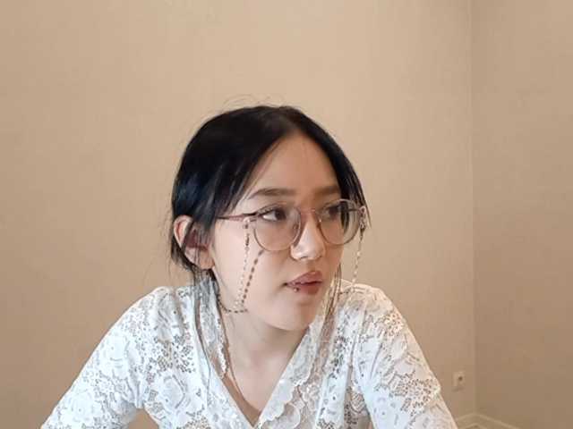 MyrleHenggeler's BongaCams show and profile