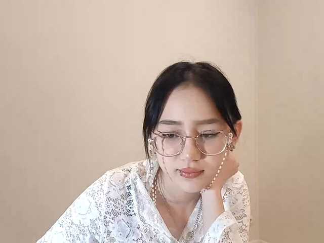 MyrleHenggeler's BongaCams show and profile