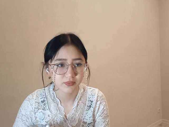 MyrleHenggeler's BongaCams show and profile