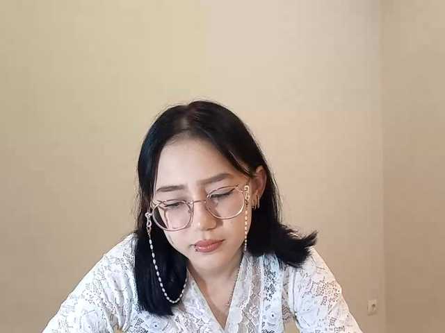 MyrleHenggeler's BongaCams show and profile