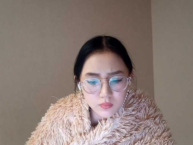 MyrleHenggeler's BongaCams show and profile