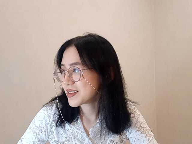 MyrleHenggeler's BongaCams show and profile