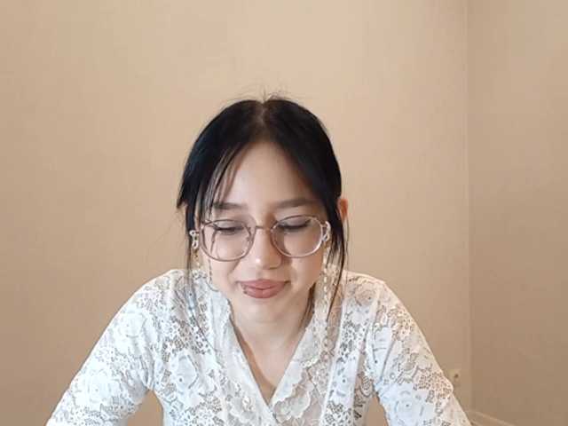 MyrleHenggeler's BongaCams show and profile