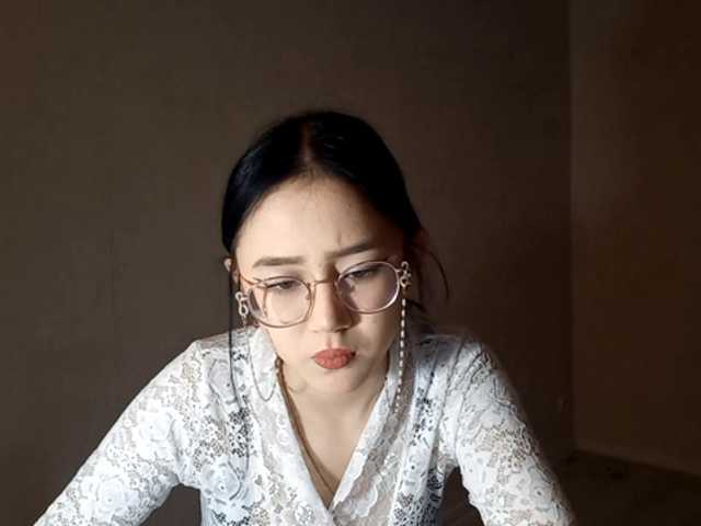 MyrleHenggeler's BongaCams show and profile