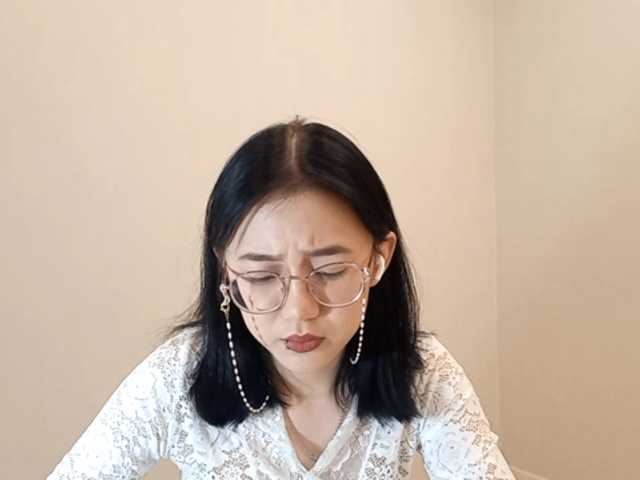 MyrleHenggeler's BongaCams show and profile