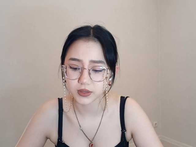 MyrleHenggeler's BongaCams show and profile