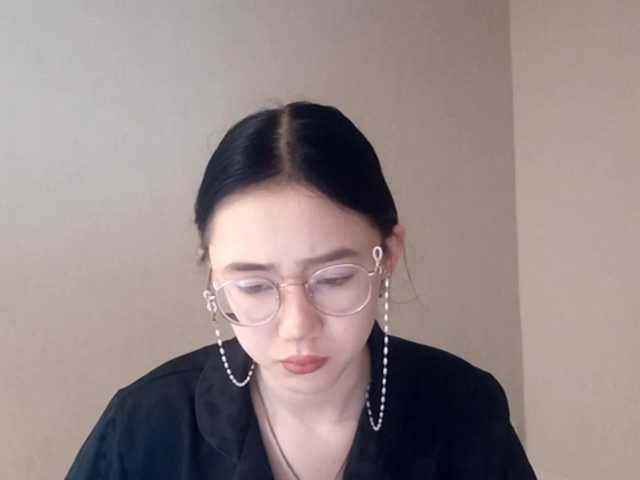 MyrleHenggeler's BongaCams show and profile