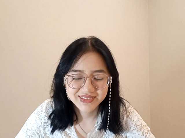 MyrleHenggeler's BongaCams show and profile