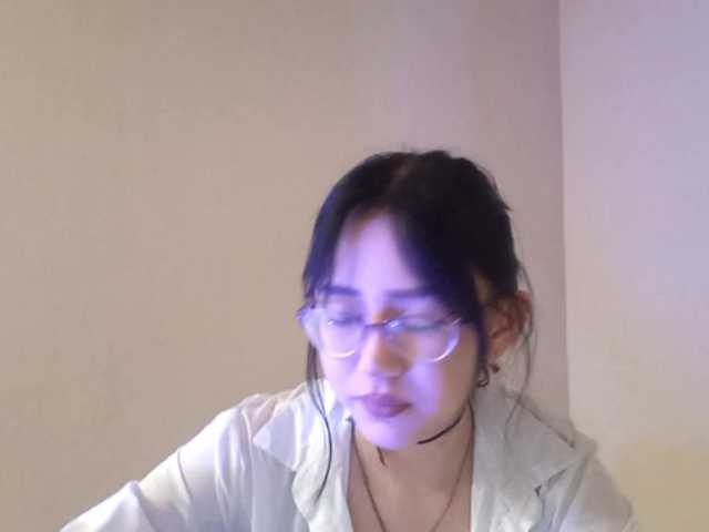 MyrleHenggeler's BongaCams show and profile