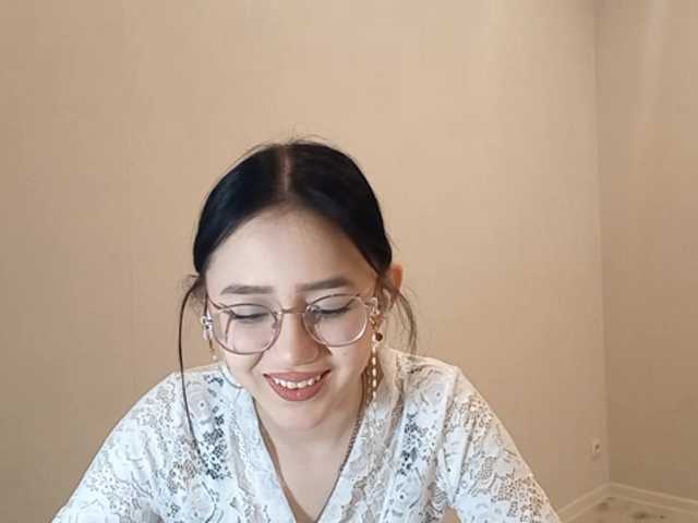 MyrleHenggeler's BongaCams show and profile