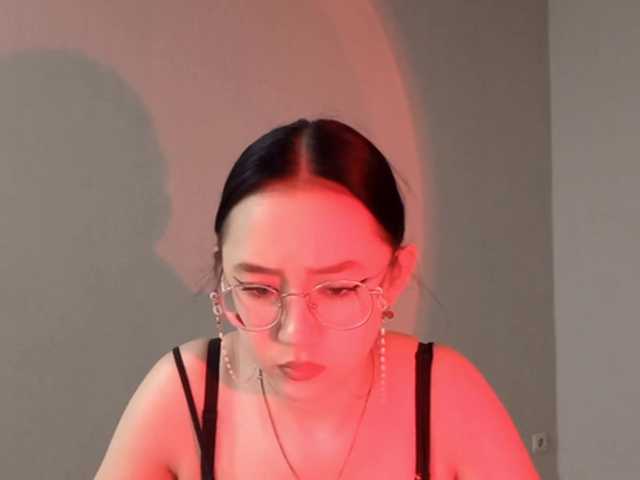 MyrleHenggeler's BongaCams show and profile