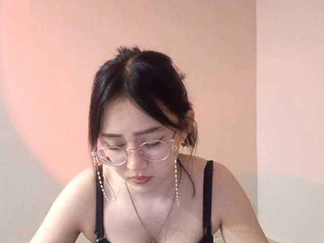 MyrleHenggeler's BongaCams show and profile