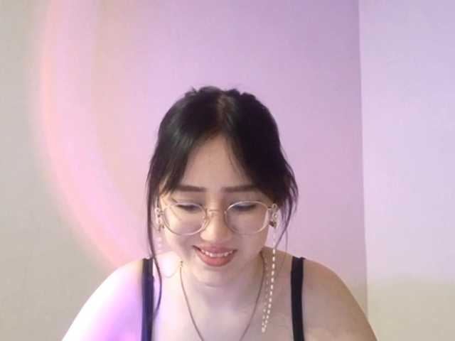 MyrleHenggeler's BongaCams show and profile