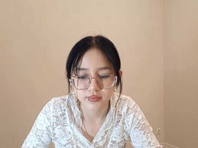 MyrleHenggeler's BongaCams show and profile