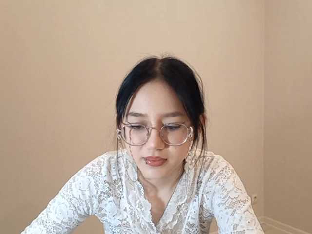 MyrleHenggeler's BongaCams show and profile