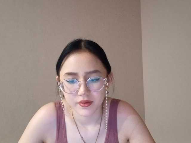 MyrleHenggeler's BongaCams show and profile