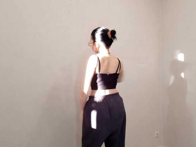 MyrleHenggeler's BongaCams show and profile