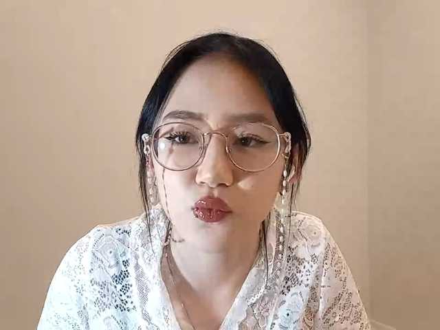 MyrleHenggeler's BongaCams show and profile