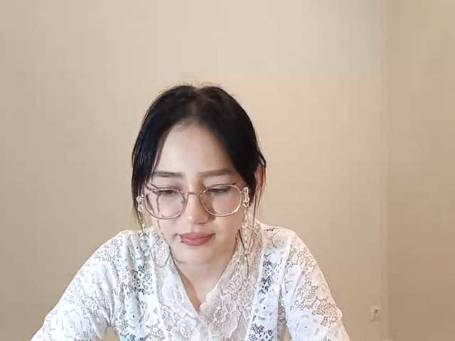 MyrleHenggeler's BongaCams show and profile