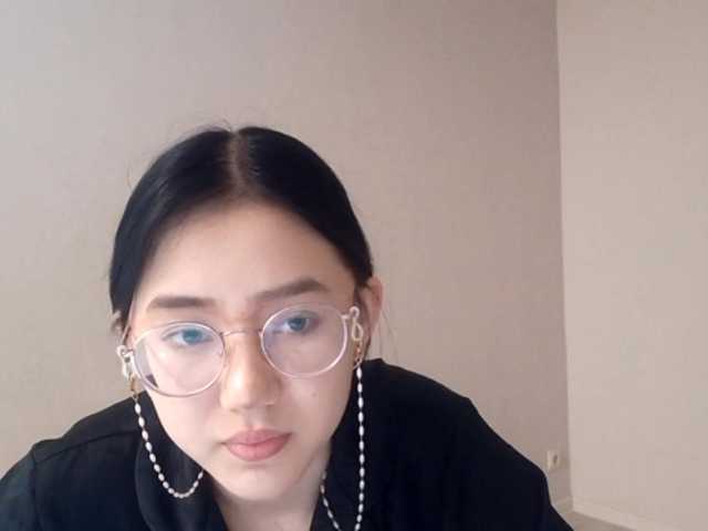 MyrleHenggeler's BongaCams show and profile