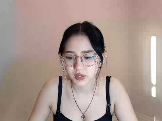 MyrleHenggeler's BongaCams show and profile