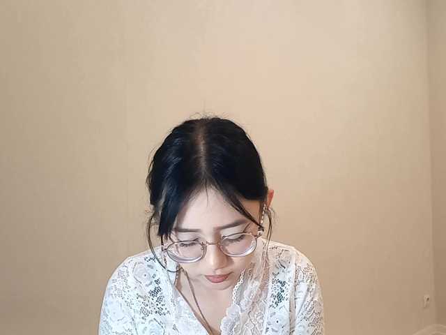 MyrleHenggeler's BongaCams show and profile