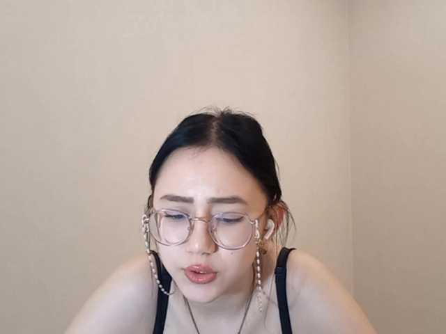 MyrleHenggeler's BongaCams show and profile