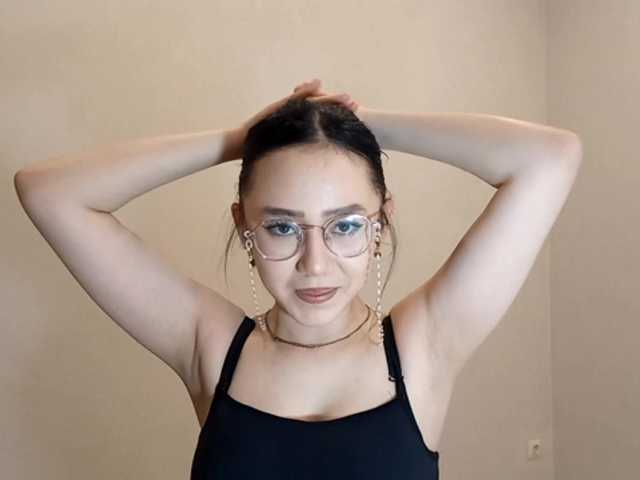 MyrleHenggeler's BongaCams show and profile