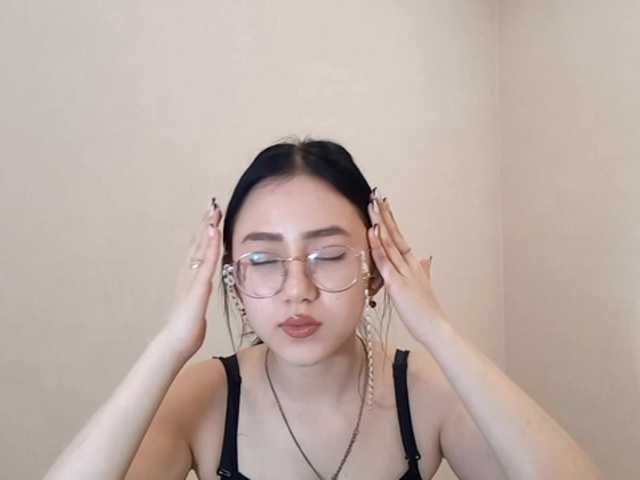 MyrleHenggeler's BongaCams show and profile