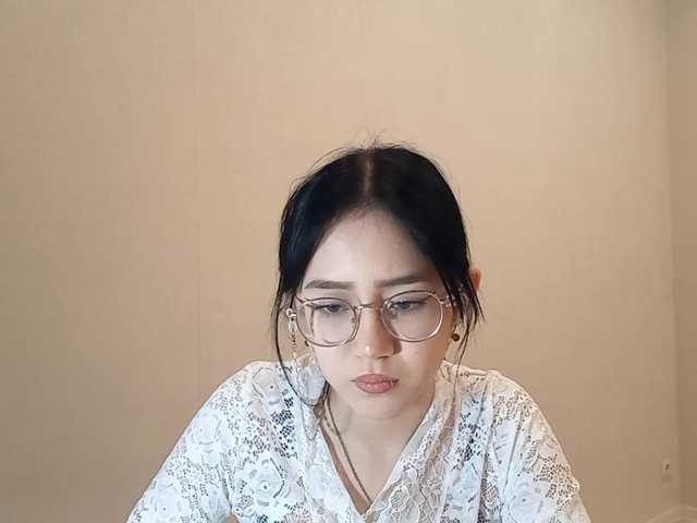 MyrleHenggeler's BongaCams show and profile