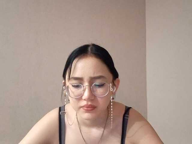 MyrleHenggeler's BongaCams show and profile